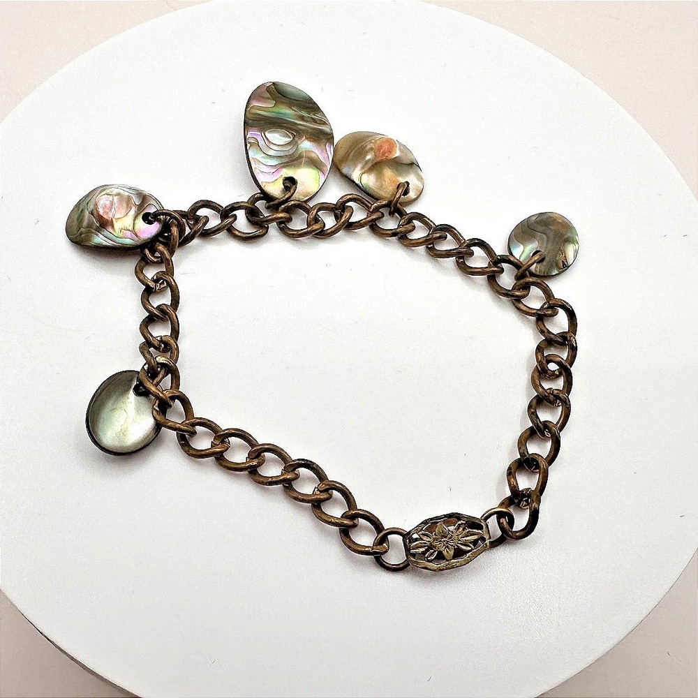 Vintage‎ 90s Iridescent Abalone Shell Charm Curb Chain Bracelet Classic Jewelry